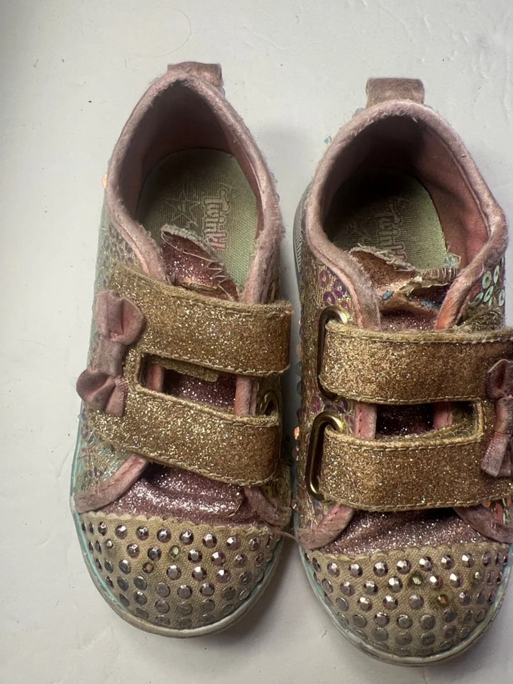 Kids Glitter Bow Strap Sneakers in Pink and Gold Used size 7.5 Girls